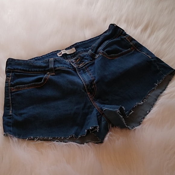 Levi's Pants - Levi's cutoffs